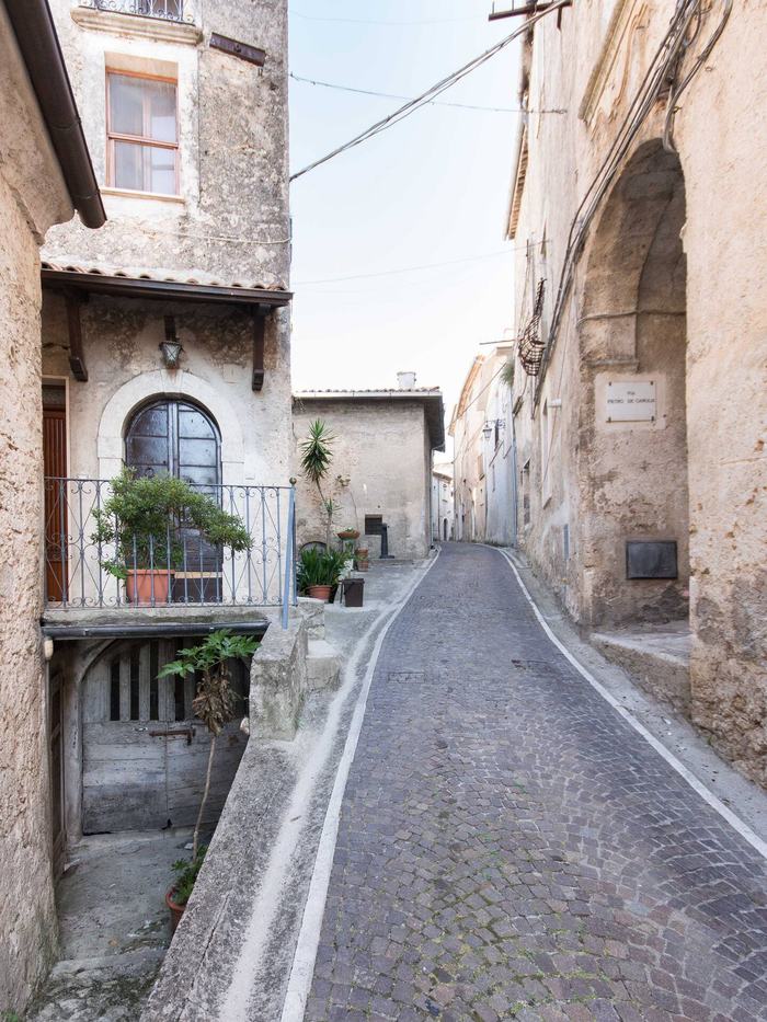 Alleyway in the medieval village of Vicalvi